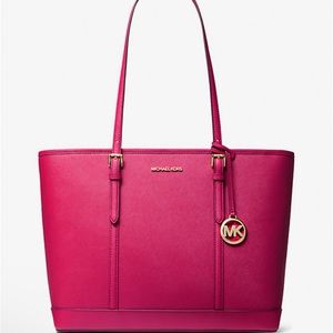 EUC Michael Kors jet set travel tote in fuchsia